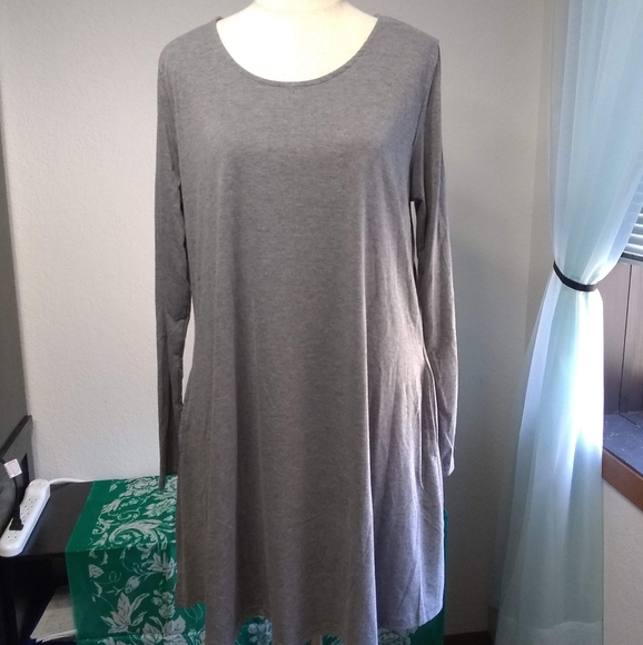 Lildy Dresses & Skirts - NWOT Lildy swing dress, gray size L-XL